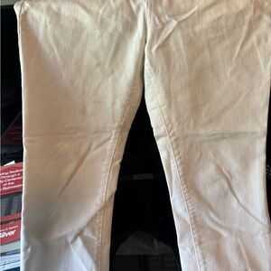 Simply Vera Vera Wang White Jeans Chic and Versatile